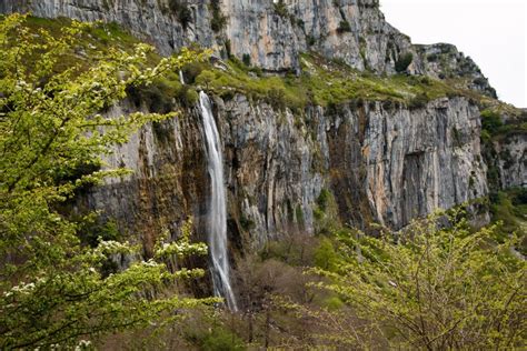 nacimiento rio anson|Ruta al Nacimiento del río Asón